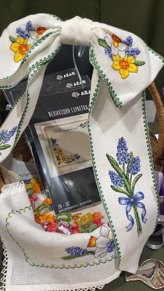 Набір для вишивки хрестиком &laquo;Великодній бант&raquo; (пасхальний декор, квіти) ЛВ-106 фото